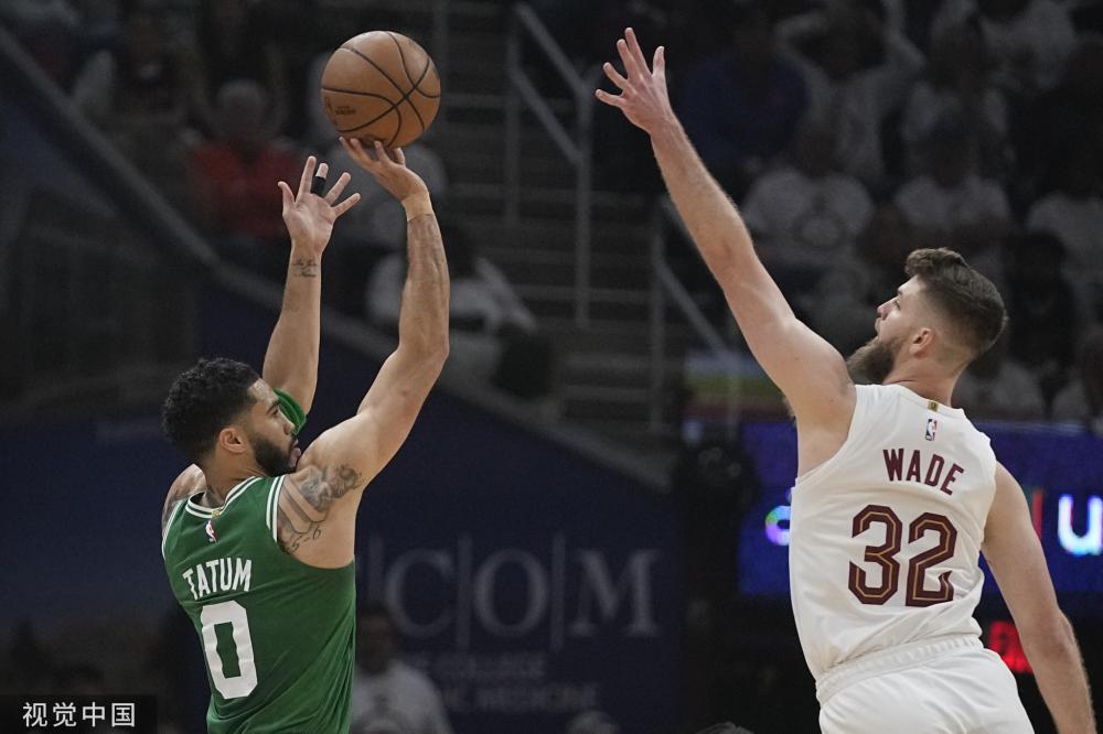 让球迷们深 让球迷们深