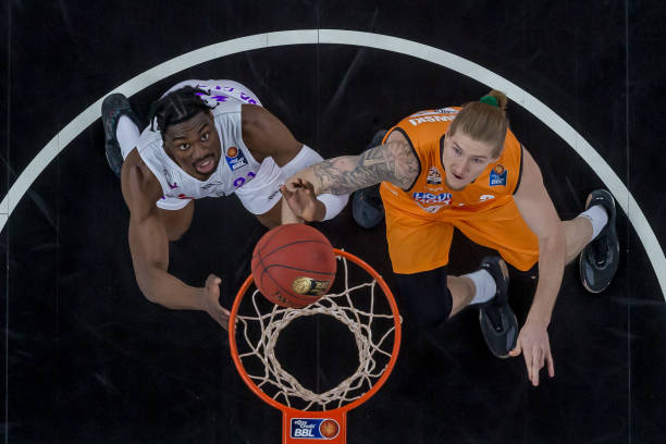 攻篮板方面 攻篮板方面