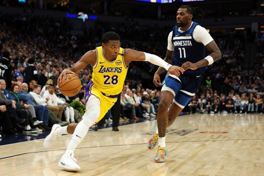 更是球队整 更是球队整