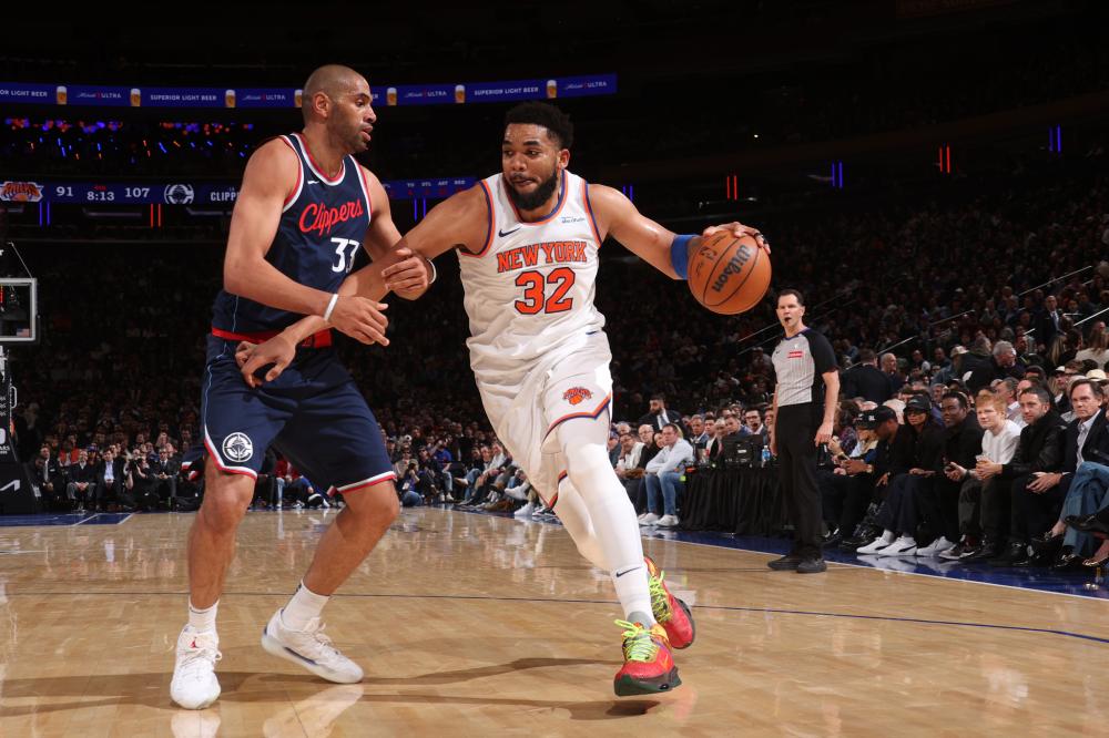 表现而闻名 表现而闻名