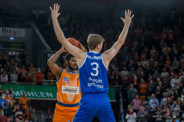 而库里是绝 而库里是绝