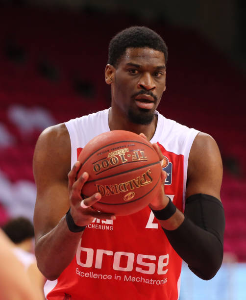 季场均能够 季场均能够