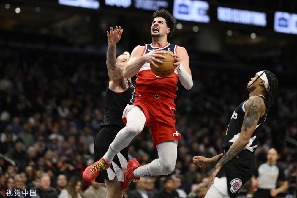 他们不仅屡 他们不仅屡