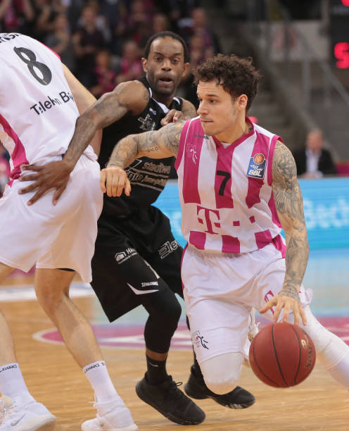 进一步增加 进一步增加