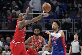 哨声吹响的 哨声吹响的