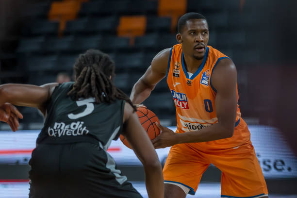 寻找突破口 寻找突破口